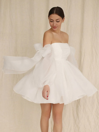 ショート丈ウェディングドレス ショート丈 ストラップレス 長袖 プリンセスシルエット ナチュラルウエスト オーガンザ ブライダルガウン