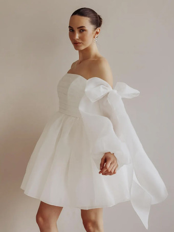 ショート丈ウェディングドレス ショート丈 ストラップレス 長袖 プリンセスシルエット ナチュラルウエスト オーガンザ ブライダルガウン