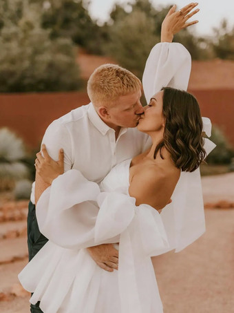 ショート丈ウェディングドレス ショート丈 ストラップレス 長袖 プリンセスシルエット ナチュラルウエスト オーガンザ ブライダルガウン