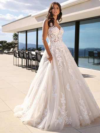 トレーン付きウェディングドレス プリンセスシルエット ノースリーブ レース Vネック ブライダルガウン