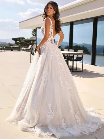 princess silhouette wedding dress Princess Wedding Dresses