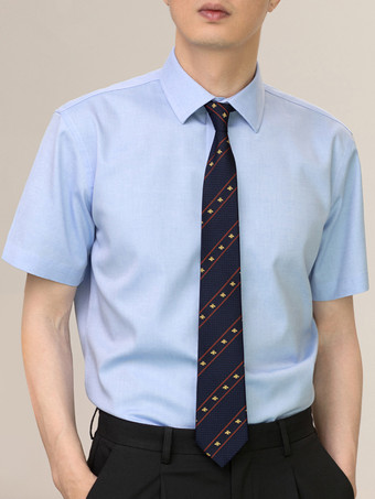 ライトスカイブルーメンズ サマーシャツ 伸縮性 スリムフィット ビジネスカジュアル 半袖シャツ