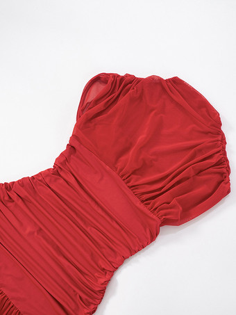 2025年夏向け、ハイネックのルーシュメッシュマキシガウン（レッド）