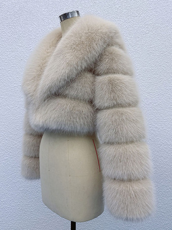 2025年冬向け、レイヤードスリーブとラペルデザインのフェイクファークロップジャケット