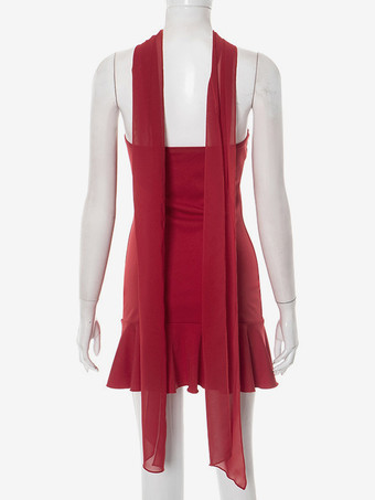 2025年夏にぴったりの、スカーフ付きレッドフリルヘムボディコンミニドレス