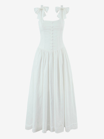 2025年夏にぴったりの、甘めのリボンショルダーとAラインシルエットのホワイトミディドレス