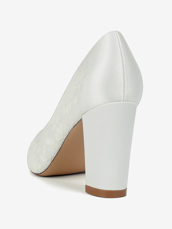 レースのウェディングシューズ、ポインテッドトゥ、チャンキーヒールのウェディングゲストシューズ