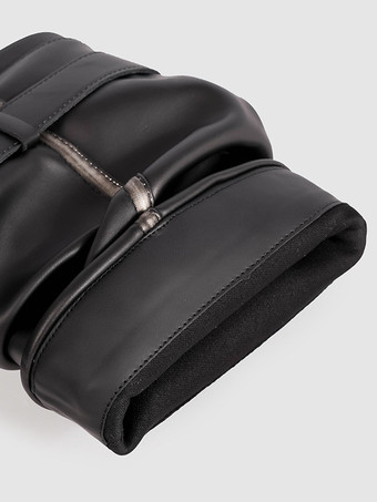 ブラックアンクルブーツ レディース ラウンドトゥ バックルディテール ブーティ