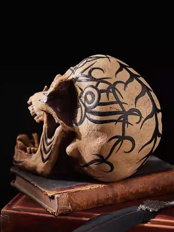 ハロウィーンの頭蓋骨の彫刻 中世の暗い頭蓋骨の装飾