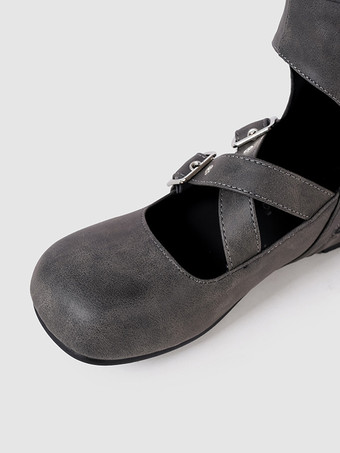 レディースバレエブーツ ラウンドトゥ バックルディテール フラットミッドクラフブーツ