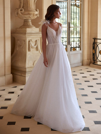 ホワイトシンプルなウェディングドレス Aライン Vネック ノースリーブ レース ブライダルガウン