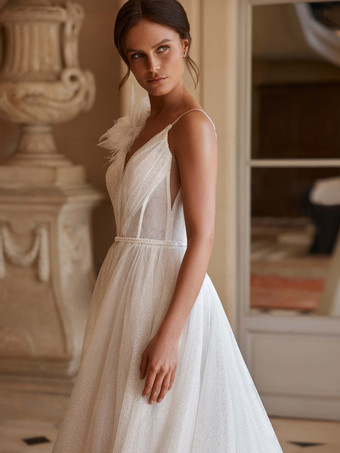 シンプルなウェディングドレス Aライン Vネック ノースリーブ レース ブライダルガウン