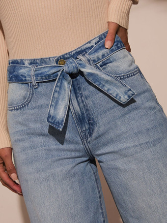 2025年秋冬 リボンベルト付きブルーワイドレッグジーンズ