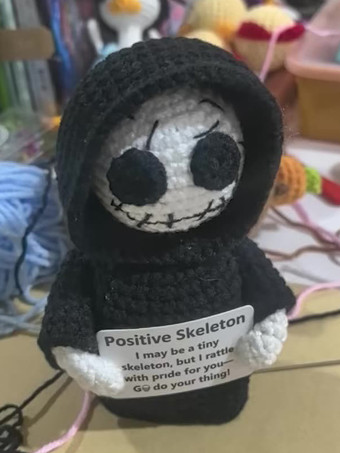 ハロウィンかぎ針編みぬいぐるみ 中空スケルトン コウモリとカボチャの編みぐるみ 手作りゴシック装飾