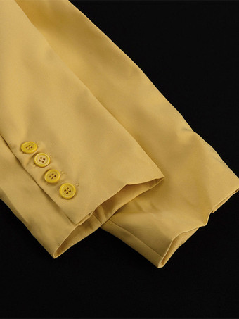 2025年秋冬 イエローのオーバーサイズスーツとワイドレッグパンツの2ピースコーデ