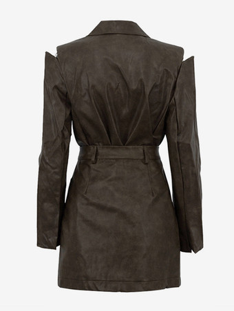 2025年秋冬 フェイクレザージャケット＆ミニスカートのツーピースコーデ