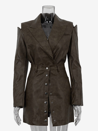 2025年秋冬 フェイクレザージャケット＆ミニスカートのツーピースコーデ