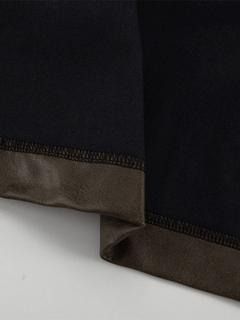 2025年秋冬 フェイクレザージャケット＆ミニスカートのツーピースコーデ