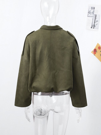 2025年秋冬向け、ボックスフィットのグリーンスエードジャケット