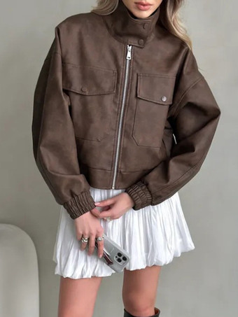 2025年秋冬、ターンダウンカラーと大きなポケットが付いたフェイクレザーボンバージャケット