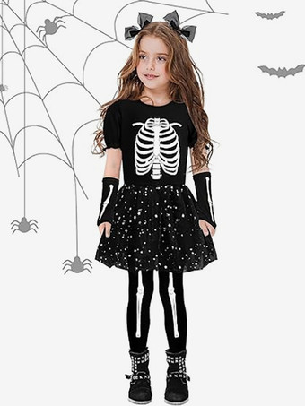 ハロウィンの女の子用スケルトンコスチューム。トリック・オア・トリートにぴったりのキュートで不気味な衣装。