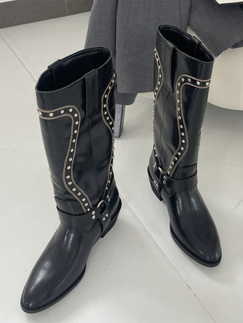 ブラウンのミッドカーフブーツ、レディースのラウンドトゥ、スタッドバックルディテールのフラットブーツ