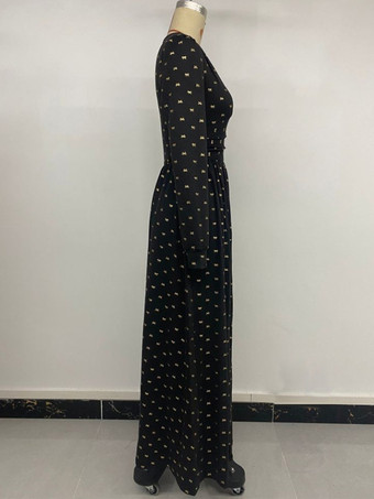 2025年秋冬、Vネックと長袖のバタフライプリントマキシスリットドレス