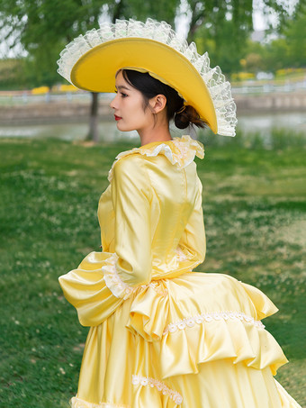 ビクトリア朝の女性用バスルドレス イエロー 歴史的風の服 ポリエステル 長袖 レース フリル コテージコア ヴィンテージドレス