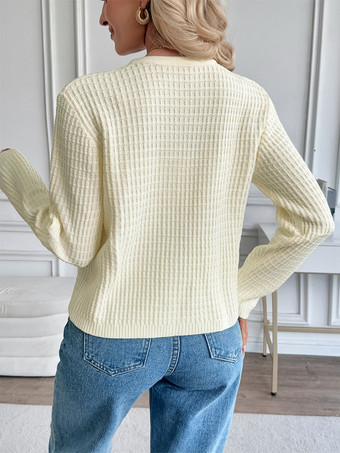 2025年秋冬向けベージュの長袖クルーネックニットカーディガン