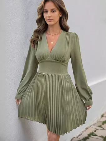 knee length dresses for ladies Mint Green Long Sleeve Skater Dress Green / M