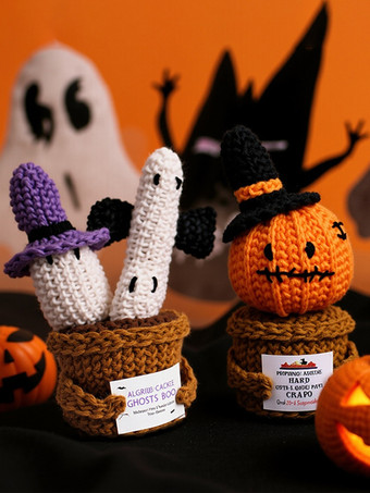 手編みのぬいぐるみとカード付きハロウィンのデスクデコレーションとギフト