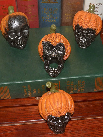 ハロウィン 不吉なカボチャの頭蓋骨 装飾 樹脂製 工芸品 4個パック 屋外用ガーデンステークス 芝生のお化け屋敷用