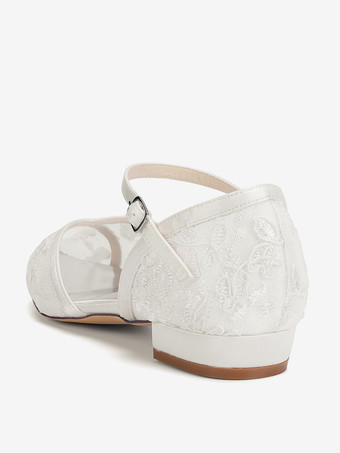 レースのウェディングシューズ、ポインテッドトゥ、フラットブライダルシューズ