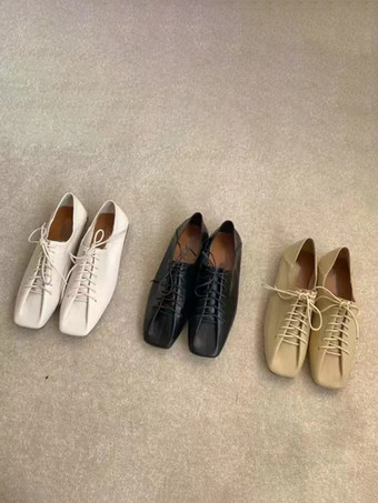 レディースフラットシューズ スクエアトゥ レースアップ カジュアルシューズ