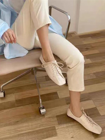 ホワイト レディースフラットシューズ スクエアトゥ レースアップ カジュアルシューズ