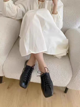 ブラック レディースフラットシューズ スクエアトゥ レースアップ カジュアルシューズ