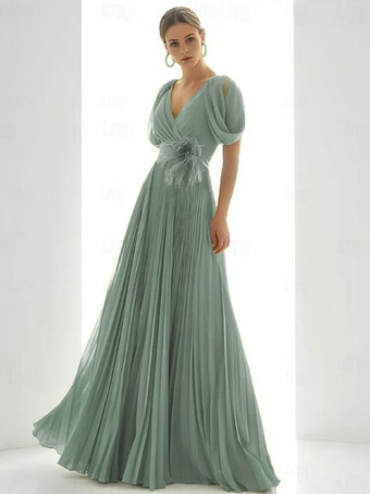セージグリーンプロムドレス シフォン Vネック Aライン 半袖 フェザー ウェディングゲストドレス
