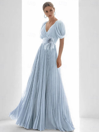 ベビーブループロムドレス シフォン Vネック Aライン 半袖 フェザー ウェディングゲストドレス