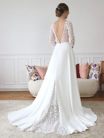 レースのウェディングドレス Vネック 7分袖 トレーン付き サテン生地 ブライダルガウン