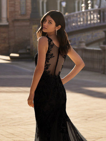 ブラックウェディングドレス マーメイド ノースリーブ レース チュール トレーン付き ブライダルドレス