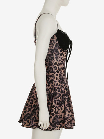 クラブ2025のための、レースとタイフロントのディテールが施されたヒョウ柄ミニストラップドレス