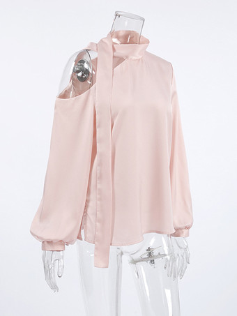 タイネックディテールとランタンスリーブが特徴のサテンワンショルダートップス（レディース 2025）