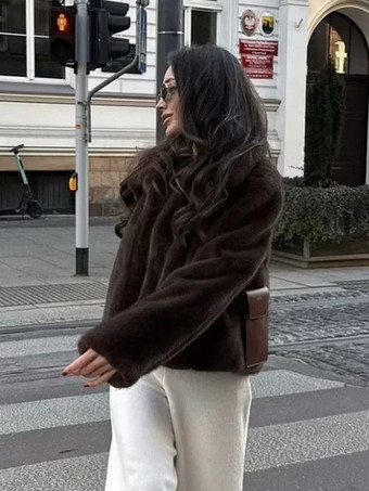 クラシックなラペルを備えた環境に優しいフェイクファージャケット（レディース向け）2025年モデル