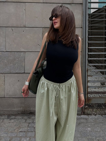 2025年レディース向けゴムウエストバルーンパンツ