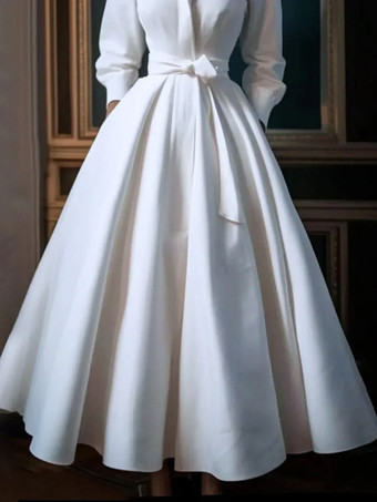 ヴィンテージウェディングドレス、デザインネックライン、7分袖、ナチュラルウエスト、サテン生地、ティーレングスサッシュブライダルガウン