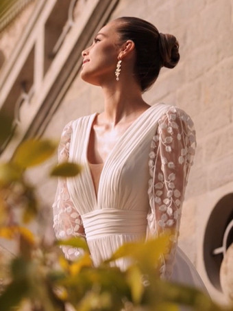 Boho Wedding Dress With Train A-Line Long Sleeves Lace V-Neck Bridal Dresses