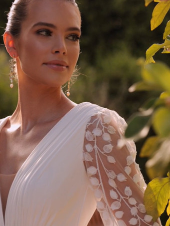 Boho Wedding Dress With Train A-Line Long Sleeves Lace V-Neck Bridal Dresses