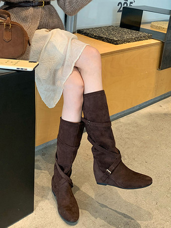 Botas de gamuza hasta la rodilla para mujer con punta redonda detalle de hebilla botas planas cruzadas