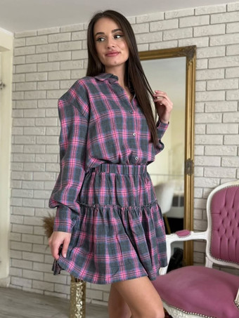 Conjunto de camisa a cuadros con cinturón y minifalda con volantes para mujer 2025