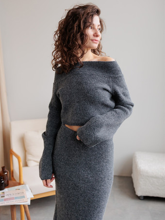 Crop Sweater And Slim Long Skirt Knit Set In Grey For Women 2025